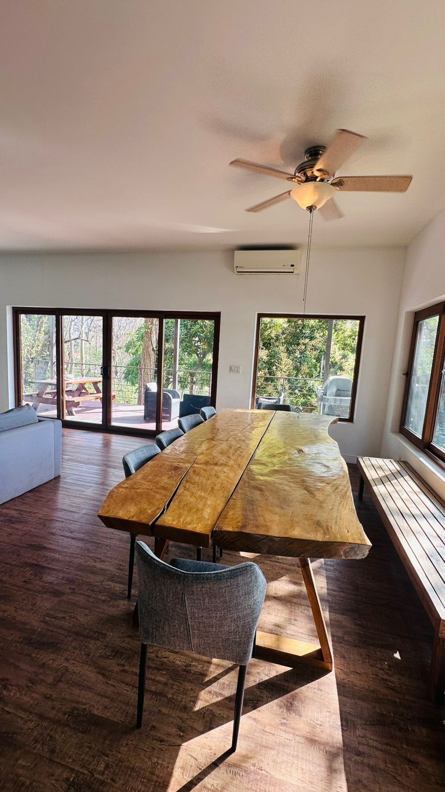 Elegant dining space inside Gemini I